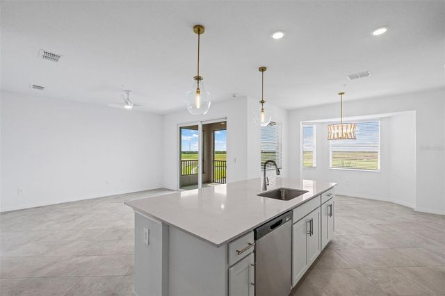 19140 SCALLOP LOOP 401, Bradenton, FL 34211