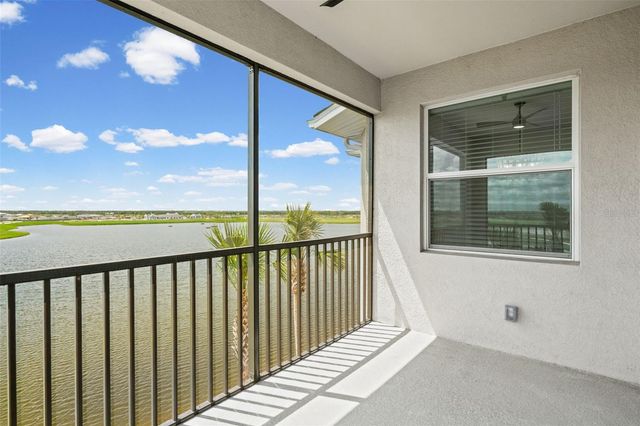 19140 SCALLOP LOOP 401, Bradenton, FL 34211