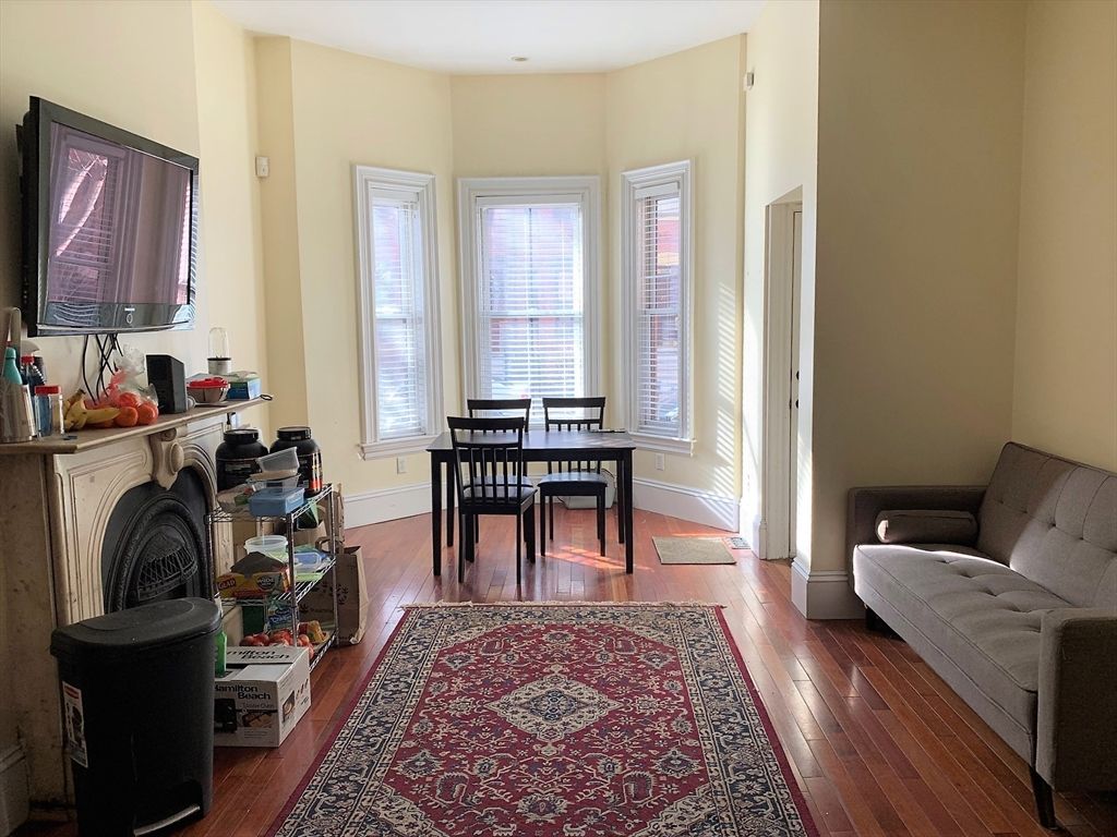 21 Worthington 1, Boston, MA 02120