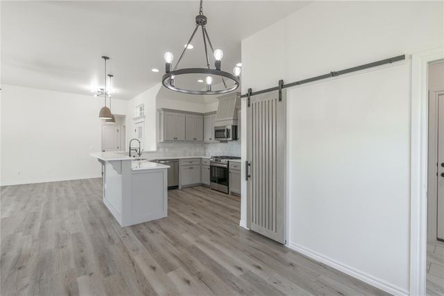 712 Cedar Hill Way, Washington, OK 73093