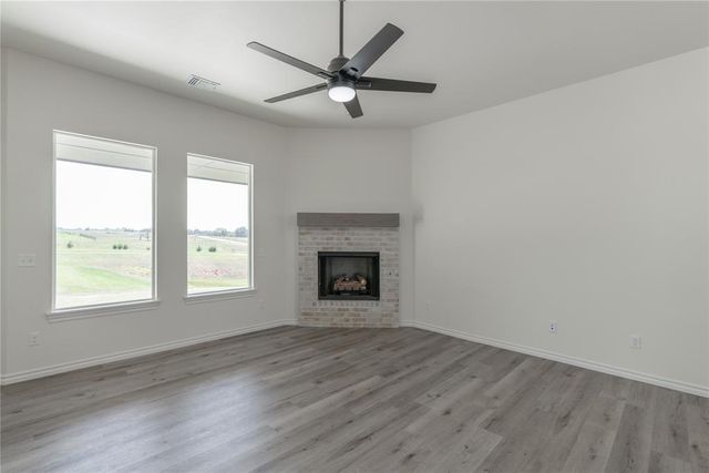 712 Cedar Hill Way, Washington, OK 73093