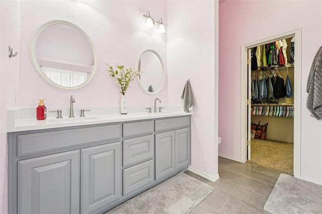 10608 S Linn Avenue, Oklahoma City, OK 73170