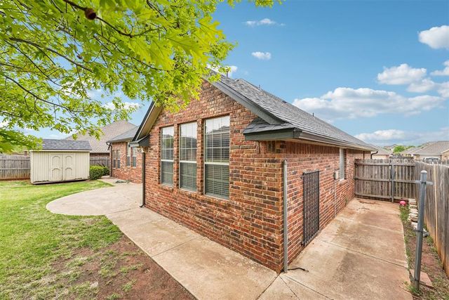 10608 S Linn Avenue, Oklahoma City, OK 73170