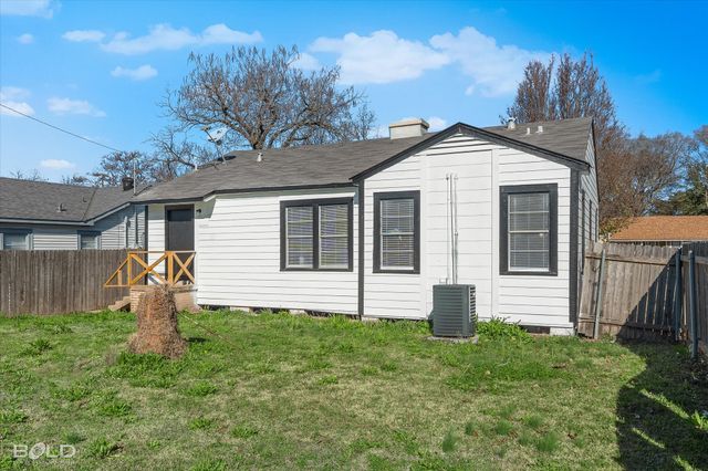 2400 Broadway Drive, Bossier City, LA 71111