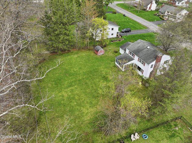98 W Saint Stephens Lane, Glenville, NY 12302