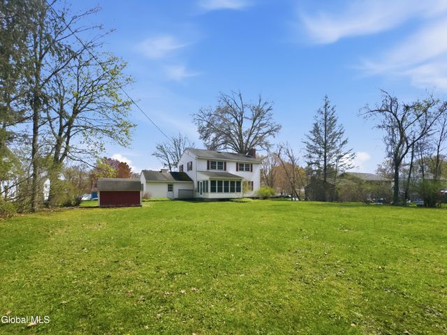98 W Saint Stephens Lane, Glenville, NY 12302