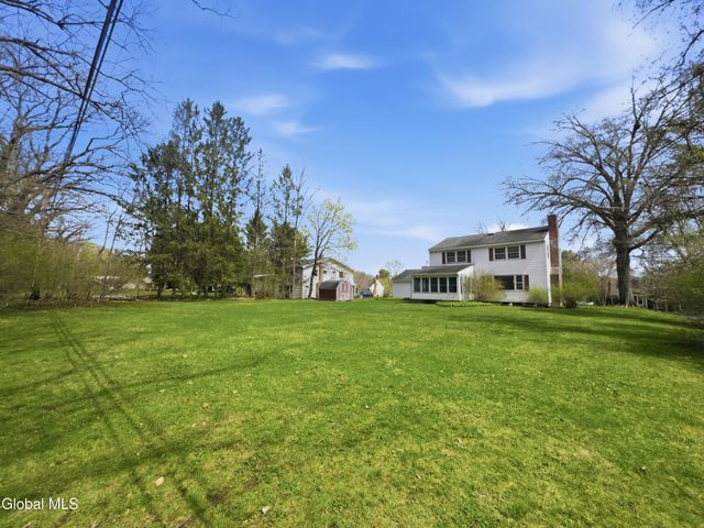 98 W Saint Stephens Lane, Glenville, NY 12302