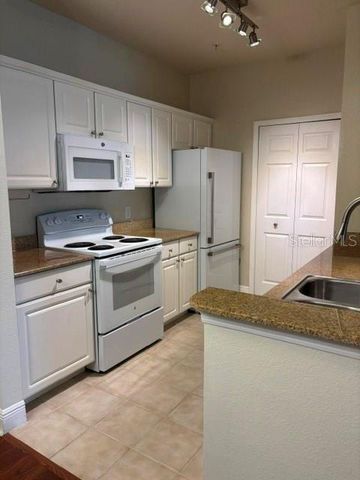 143 SOUTHERN PECAN CIRCLE 206, Winter Garden, FL 34787