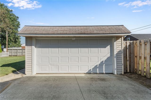 21236 Northwood Avenue, Fairview Park, OH 44126