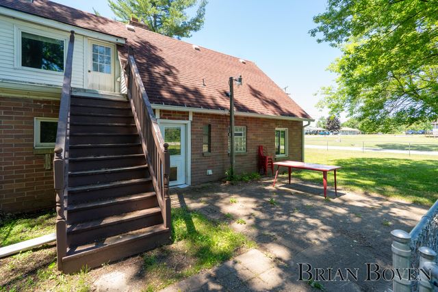 6480 Belmont Avenue NE, Belmont, MI 49306
