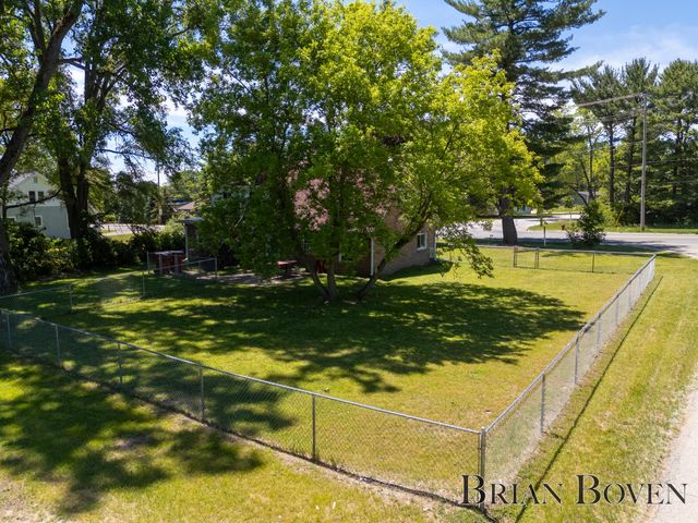 6480 Belmont Avenue NE, Belmont, MI 49306