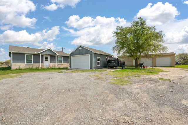 5808 Martin Creek Drive, Joshua, TX 76058