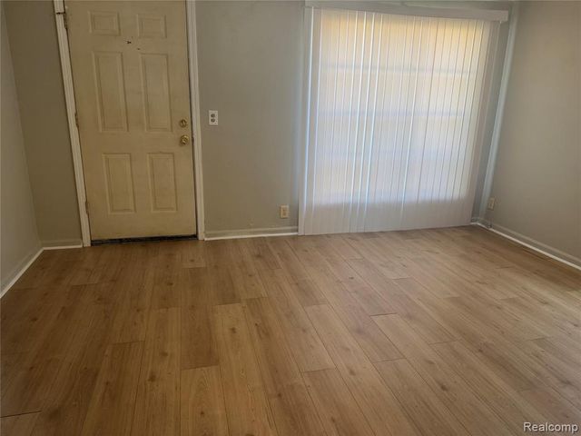 26653 Oakland Street, Inkster, MI 48141
