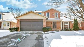 18046 Gaylord Court, Clinton Charter Township, MI 48035