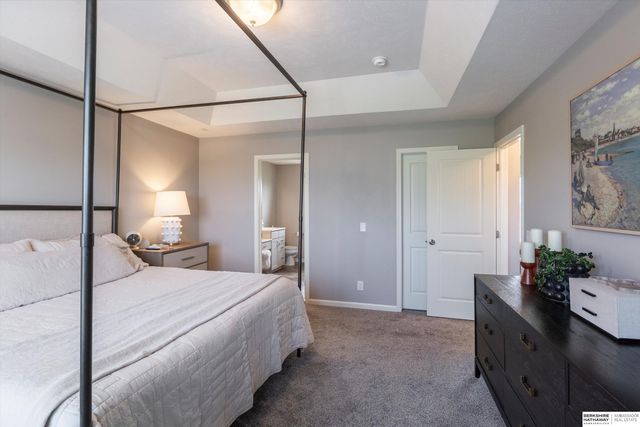 20459 E Street, Omaha, NE 68022