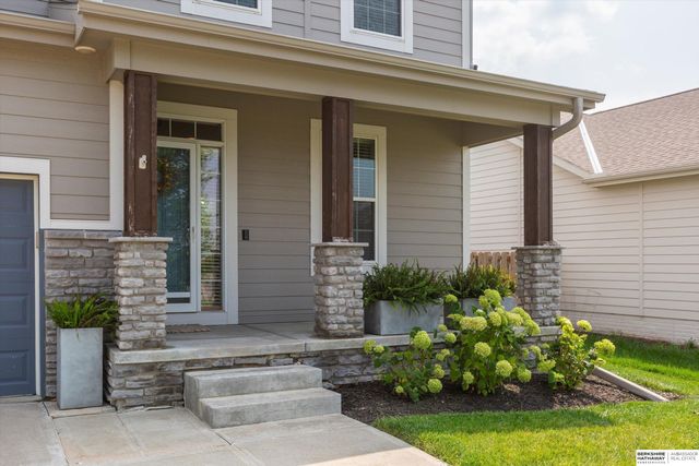 20459 E Street, Omaha, NE 68022