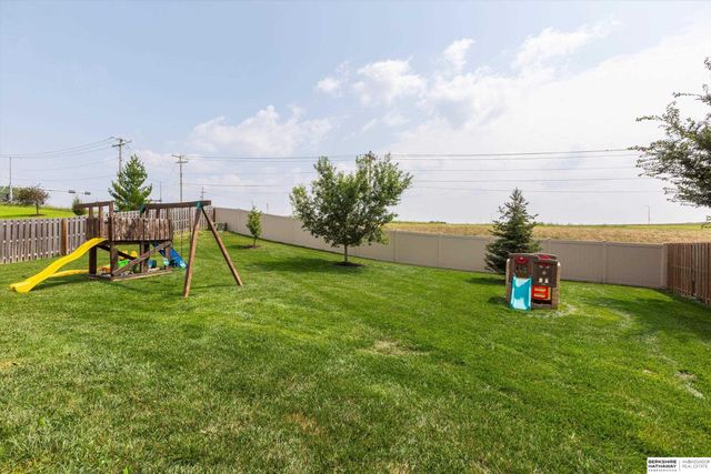 20459 E Street, Omaha, NE 68022