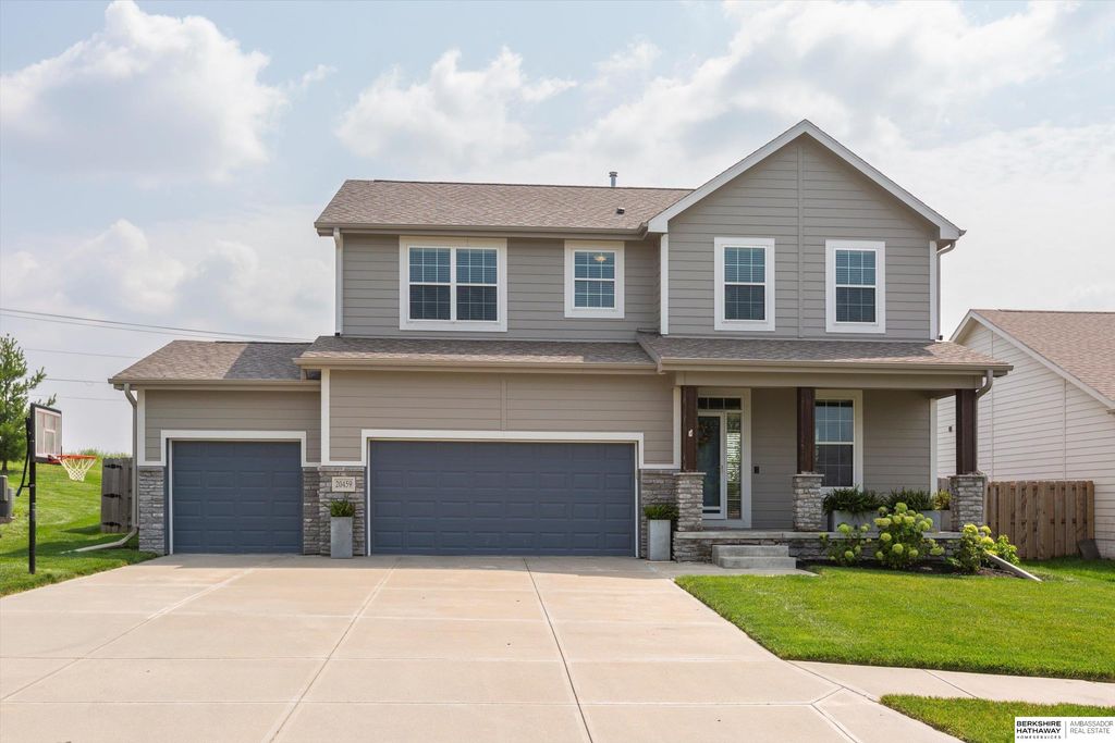 20459 E Street, Omaha, NE 68022