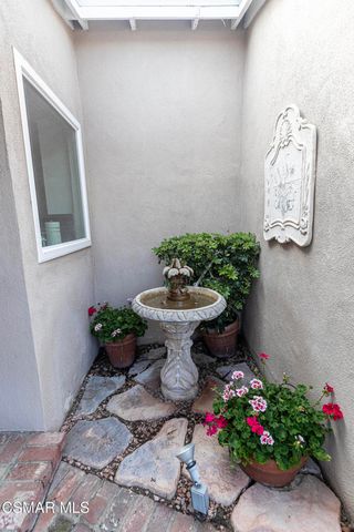 22312 Mobile Street, Woodland Hills, CA 91303