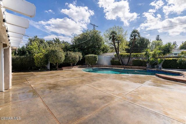 22312 Mobile Street, Woodland Hills, CA 91303