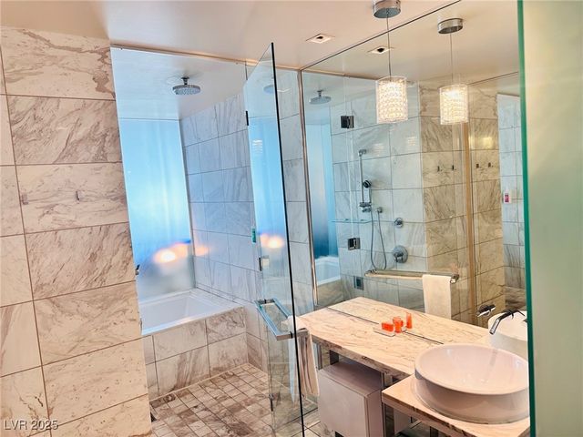 4381 West Flamingo Road 1204, Las Vegas, NV 89103