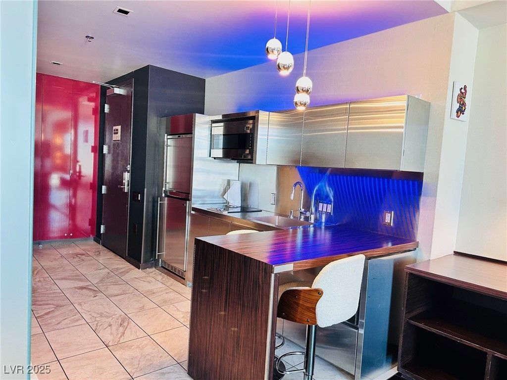 4381 West Flamingo Road 1204, Las Vegas, NV 89103