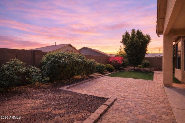 6013 W PARK VIEW Lane, Glendale, AZ 85310