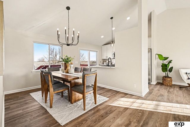 8920 Read Street, Omaha, NE 68122