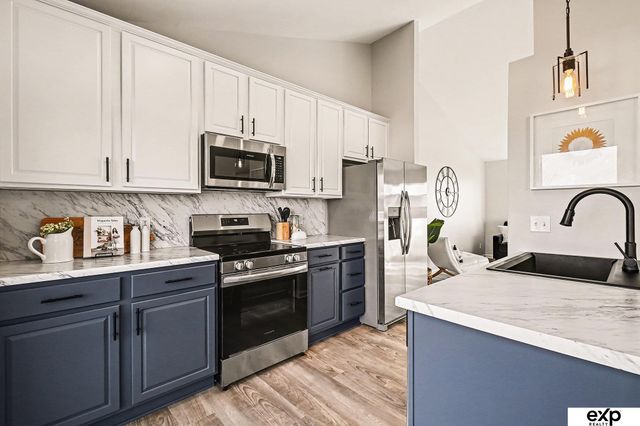 8920 Read Street, Omaha, NE 68122