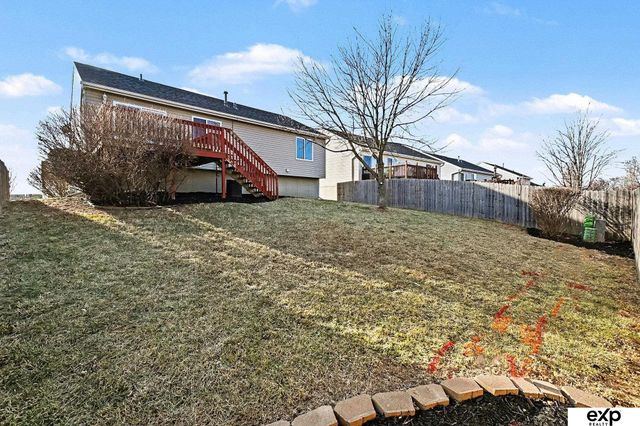 8920 Read Street, Omaha, NE 68122