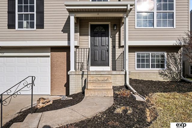 8920 Read Street, Omaha, NE 68122