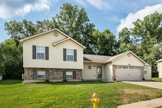 1102 Marathon Drive, Foristell, MO 63348