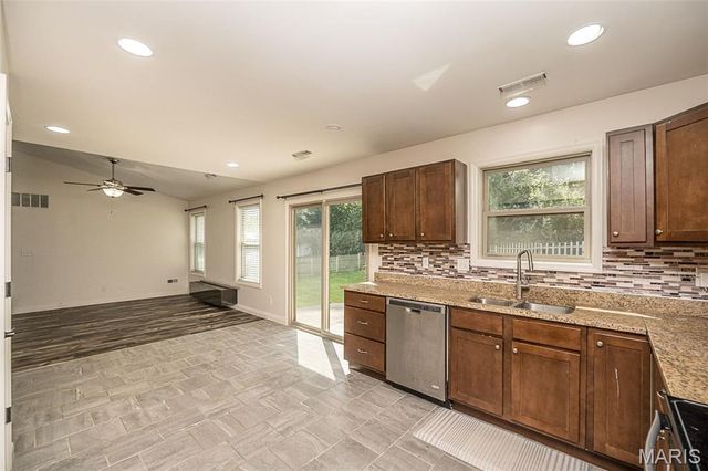 1102 Marathon Drive, Foristell, MO 63348