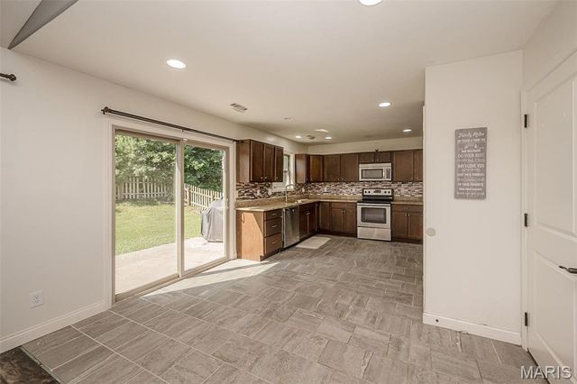 1102 Marathon Drive, Foristell, MO 63348