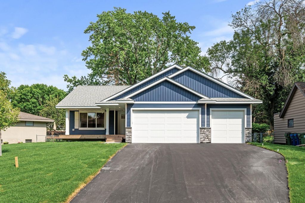 6861 Washington Street NE, Fridley, MN 55432
