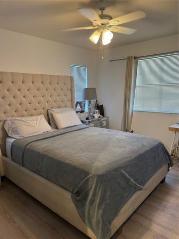 720 SW 111th Avenue 307, Pembroke Pines, FL 33025