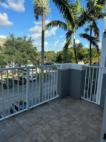 720 SW 111th Avenue 307, Pembroke Pines, FL 33025