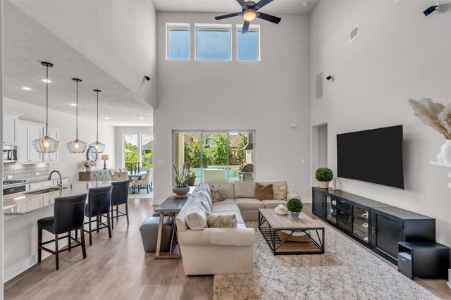 18 Botanical Vista Drive, Tomball, TX 77375