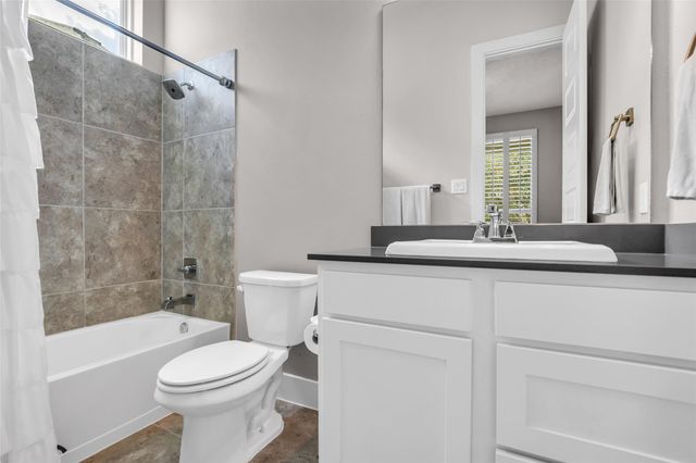 18 Botanical Vista Drive, Tomball, TX 77375