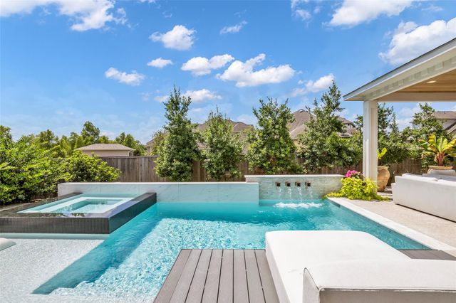 18 Botanical Vista Drive, Tomball, TX 77375