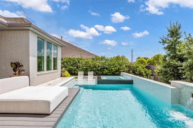 18 Botanical Vista Drive, Tomball, TX 77375