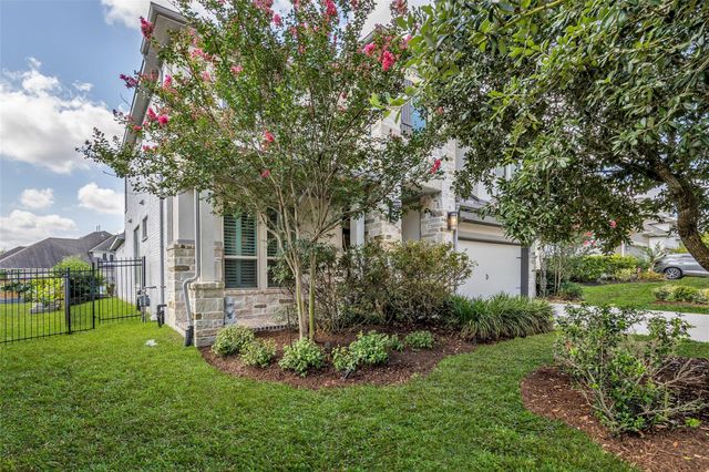 18 Botanical Vista Drive, Tomball, TX 77375