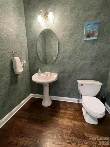 6025 Oakridge Court, Matthews, NC 28104