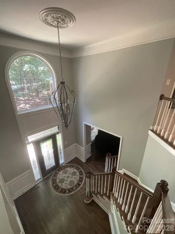 6025 Oakridge Court, Matthews, NC 28104