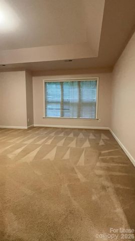 6025 Oakridge Court, Matthews, NC 28104