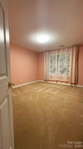 6025 Oakridge Court, Matthews, NC 28104