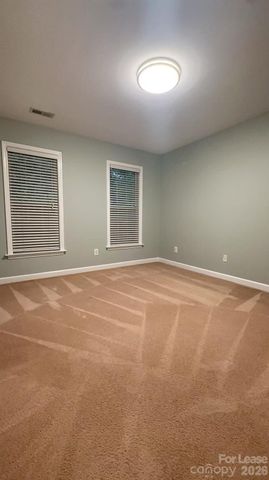 6025 Oakridge Court, Matthews, NC 28104
