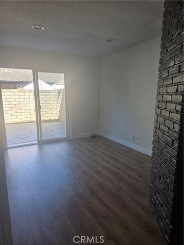 1107 W Memory Lane 6C, Santa Ana, CA 92706