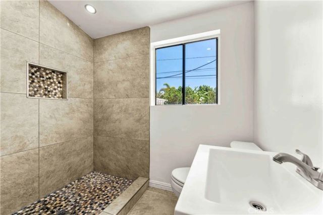 11702 Mapledale, Norwalk, CA 90650