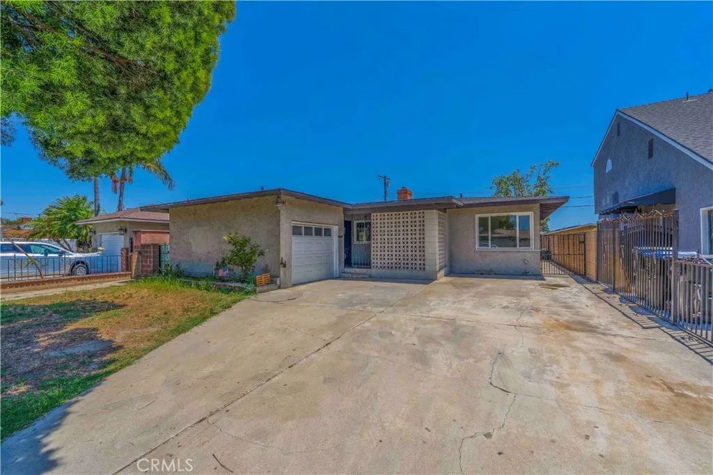 11702 Mapledale, Norwalk, CA 90650